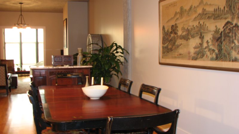 diningroom.jpg
